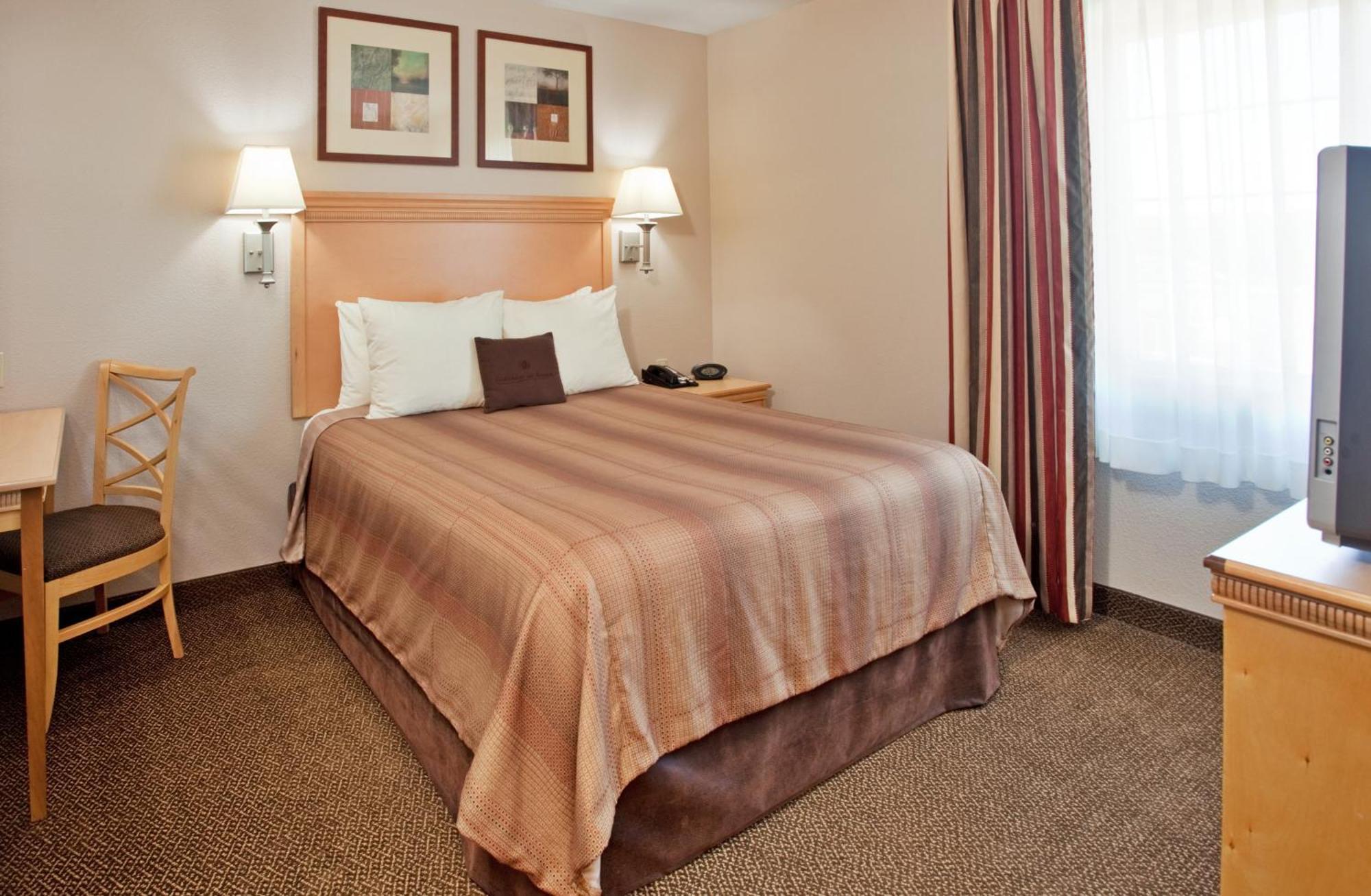 Candlewood Suites Junction City - Ft. Riley By Ihg Экстерьер фото