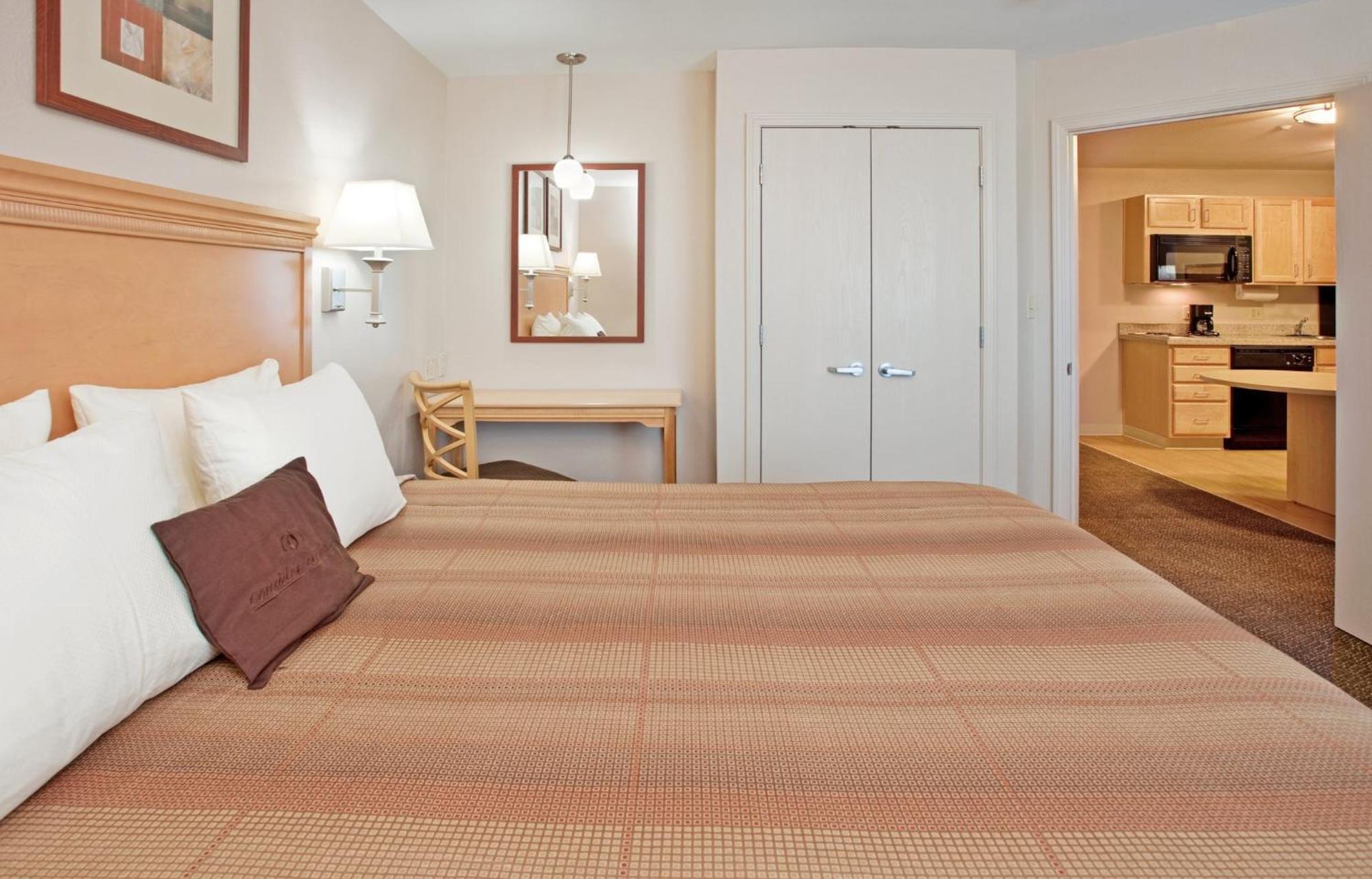 Candlewood Suites Junction City - Ft. Riley By Ihg Экстерьер фото