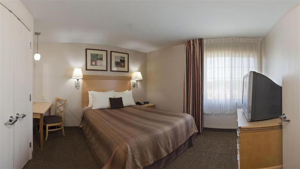 Candlewood Suites Junction City - Ft. Riley By Ihg Экстерьер фото